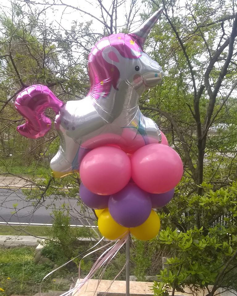 balloon yard art