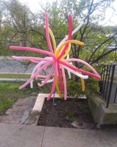 Multi-colored starburst 260 balloons (long balloons) for an outside decoration