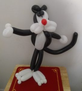 Sylvester twisted balloon for kids parties