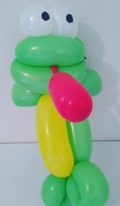 Frog balloon twisted for a kid's event