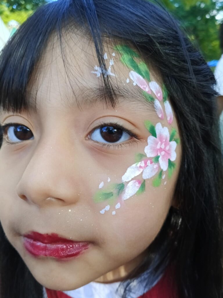 Face Painting 3 A flower design for a girl